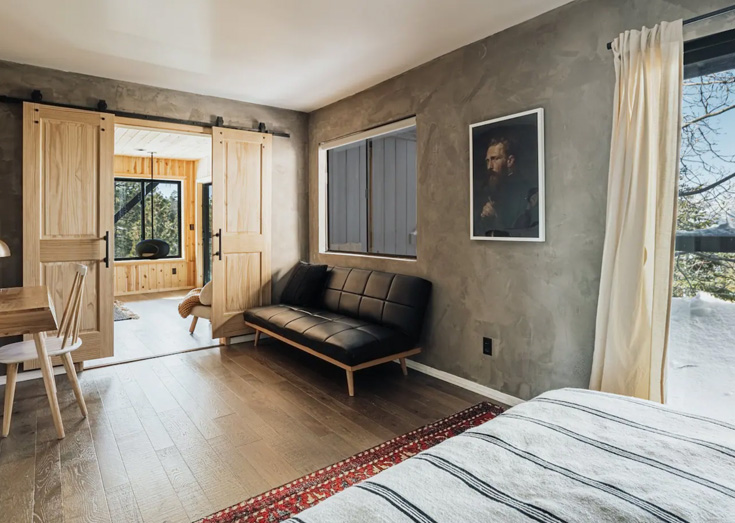 Second Bedroom 03 bear chalet